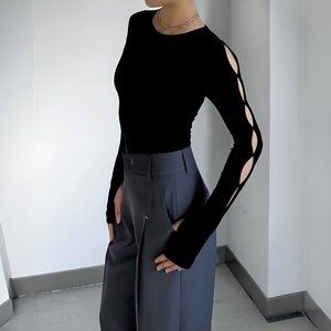 Keyhole Cutout Long Sleeve Bodysuit (NWT)